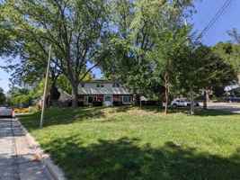 featured image of 251 N 116th St