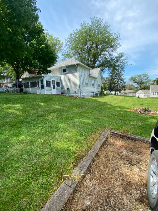 808 Hickory St - Photo 5 of 30