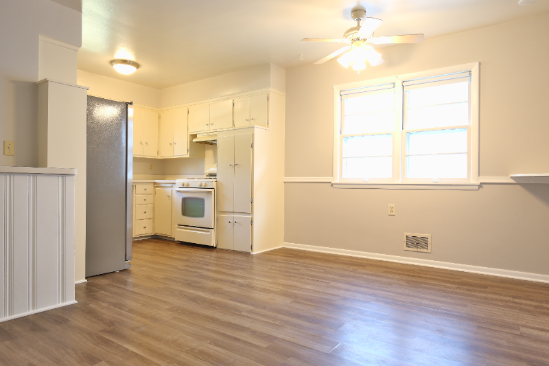 5752 Russell Ave S #1 - Photo 5 of 11