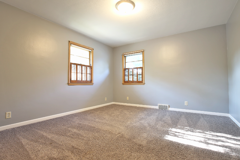 5752 Russell Ave S #1 - Photo 7 of 11