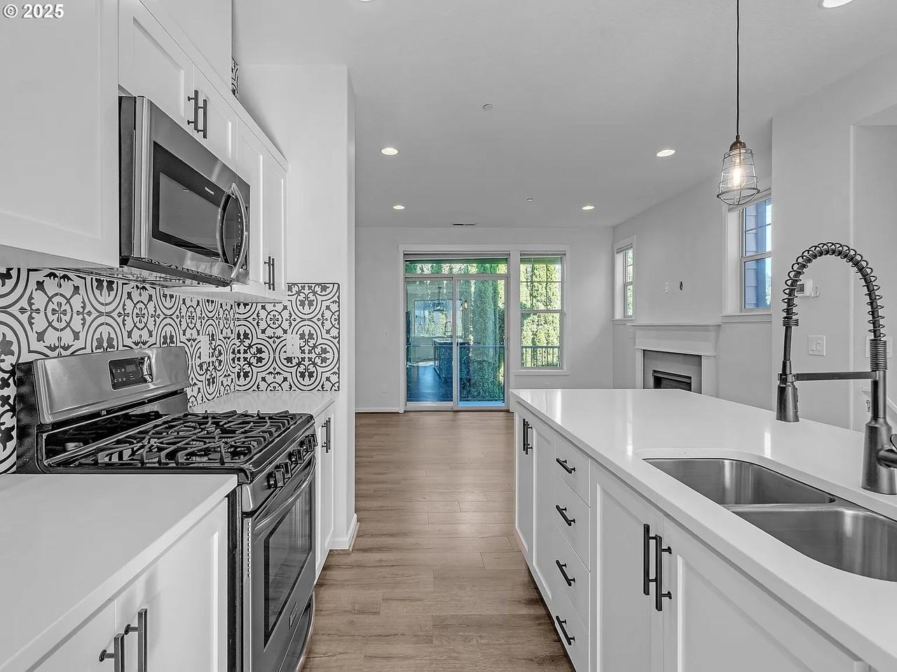 13552 Sw Beach Plum Ter - Photo 4 of 19