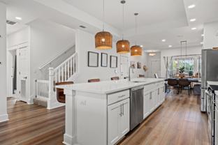 1007 W 10th Ct - Photo 1 of 1