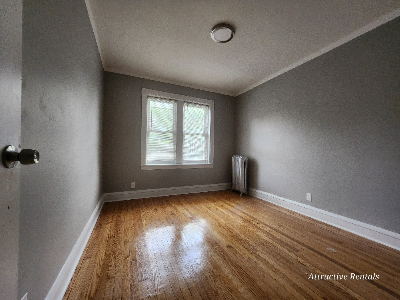 656 E 81st St - Photo 5 of 10