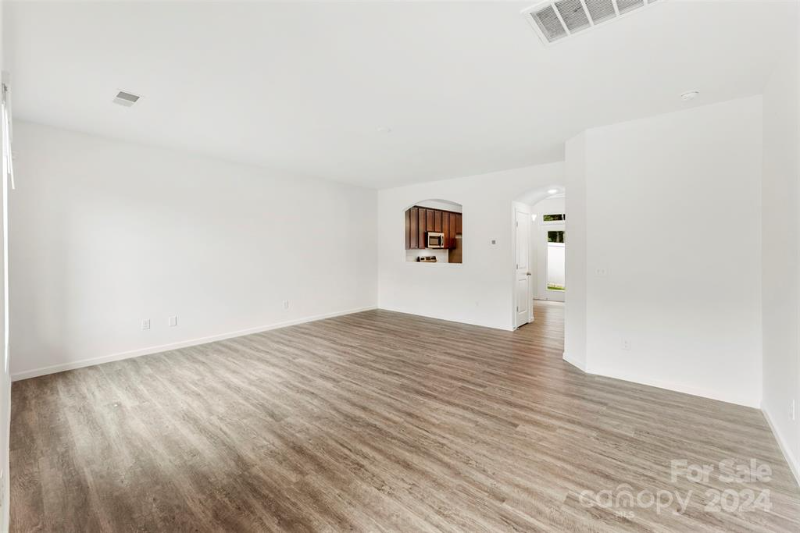 1030 Beatty Woods Dr - Photo 5 of 17