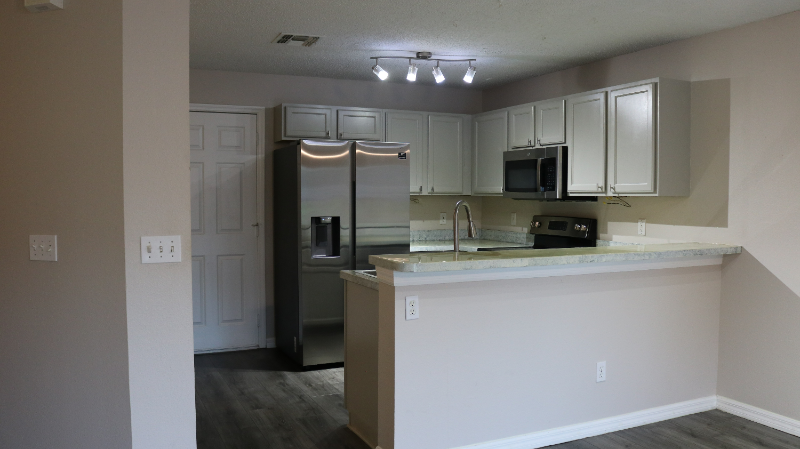 12846 Lexington Summit St - Photo 3 of 19