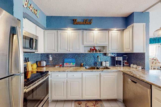 3047 S Atlantic Ave #405 - Photo 6 of 24