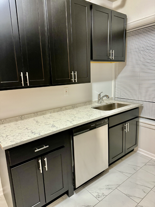 3157 N Hudson Ave #C1 - Photo 3 of 13