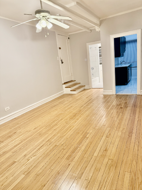 3157 N Hudson Ave #C1 - Photo 4 of 13