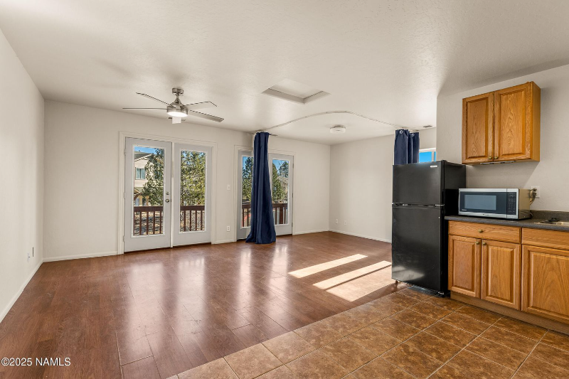 1316 E Trevor Way - Photo 4 of 14