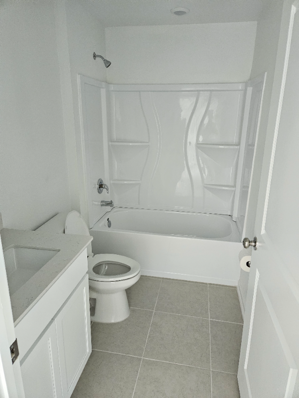 2414 Mckinley Dr - Photo 6 of 8