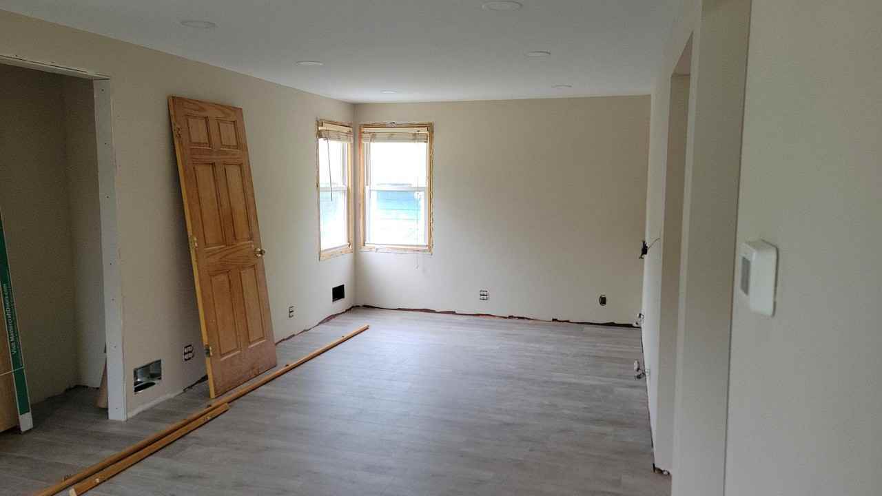 25160 W Circle Ave - Photo 6 of 12