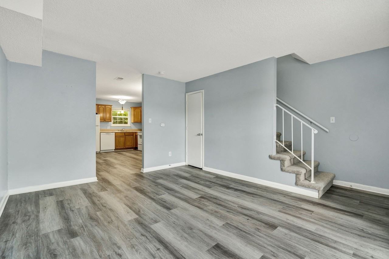 1312 Ely Rd #10 - Photo 3 of 16