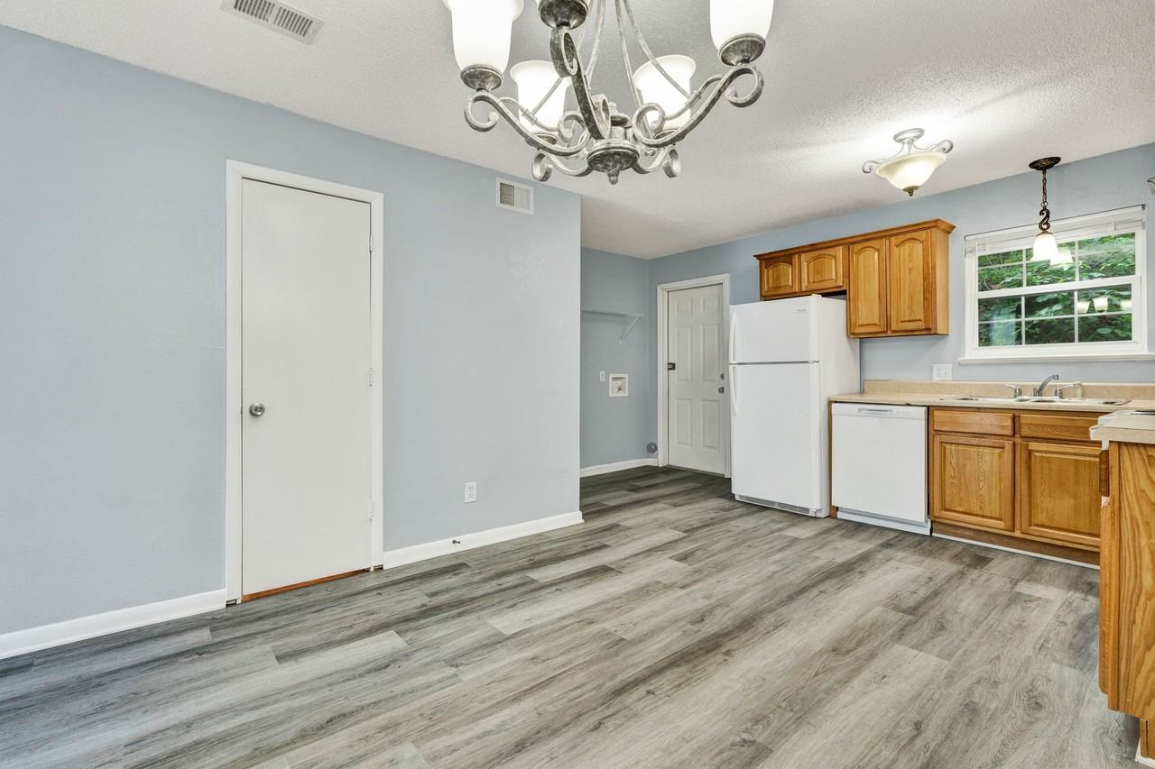 1312 Ely Rd #10 - Photo 7 of 16