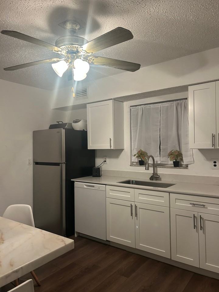 4940 87th Ave N #C - Photo 3 of 14