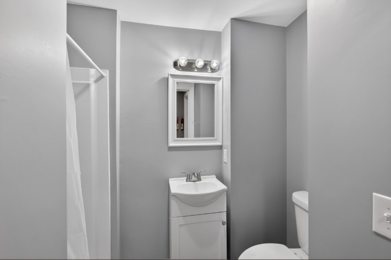 122 Brookside Ave #B - Photo 7 of 8