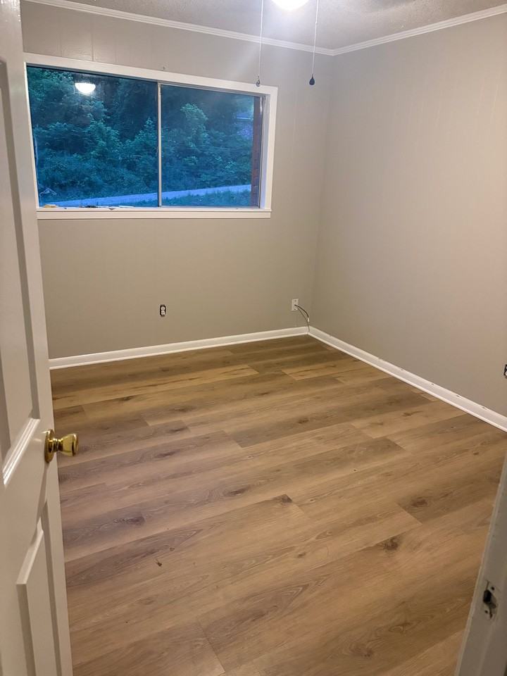 1112 Sweet Briar St - Photo 3 of 8