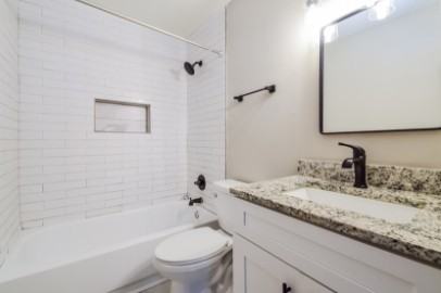 407 Angier Ave Ne #101 - Photo 5 of 8
