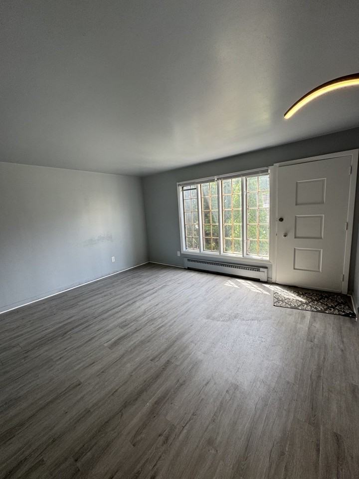 3736 Woodford Ave Nw #3738 - Photo 6 of 19