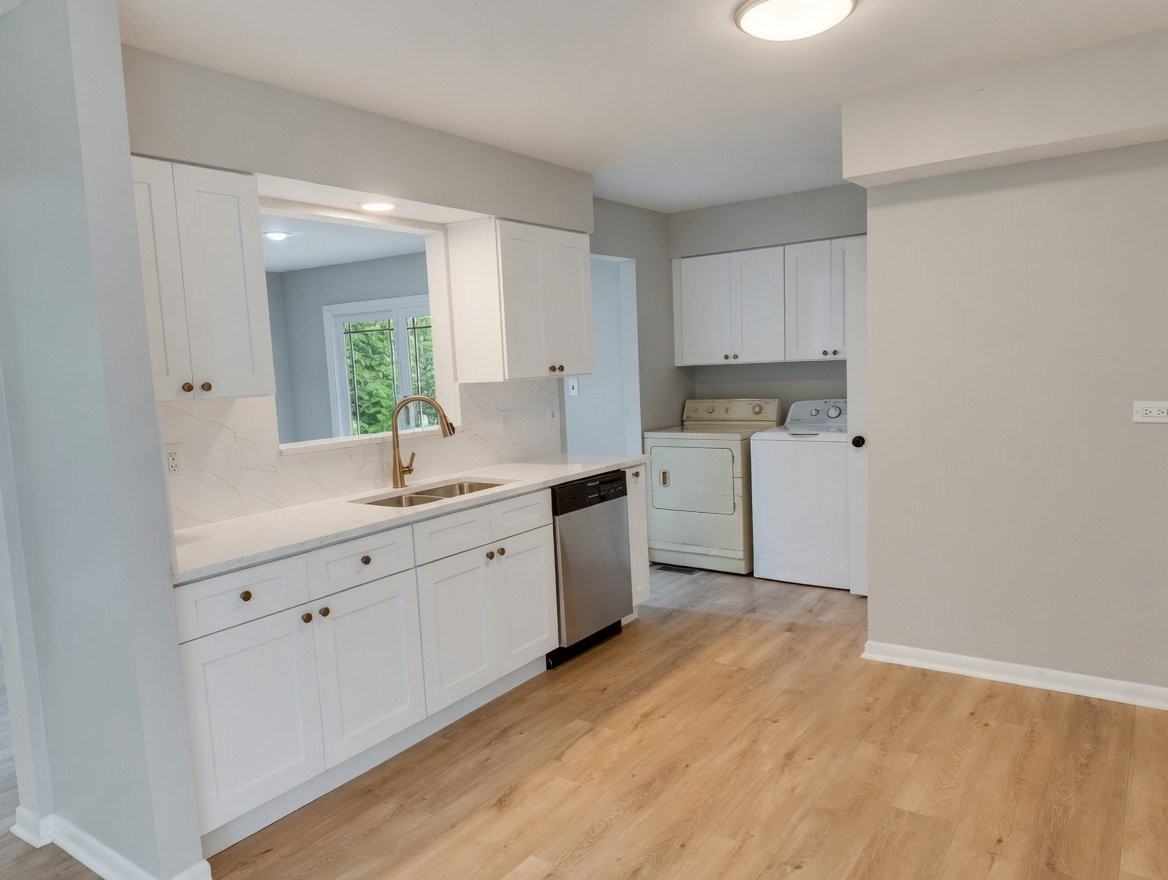 333 Charing Cross Rd - Photo 3 of 16