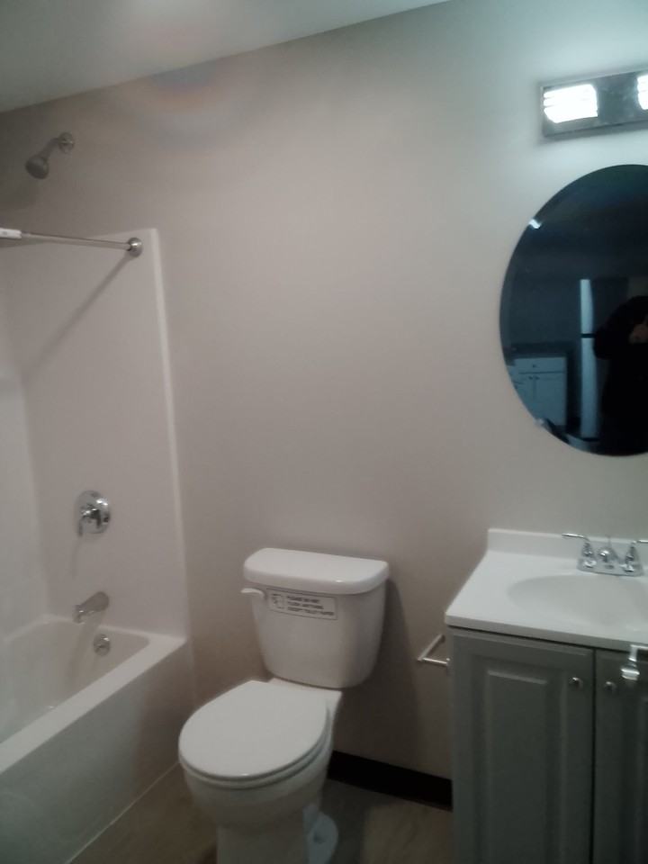 245 Silver Lake St #101 - Photo 5 of 8