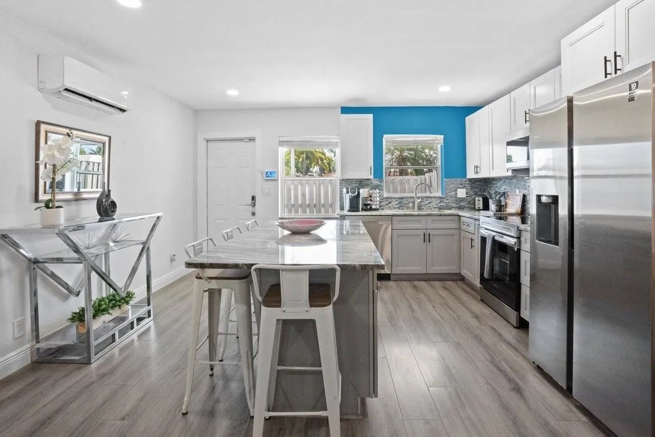 2019/2023 Ne 15Th Ave - Photo 4 of 19