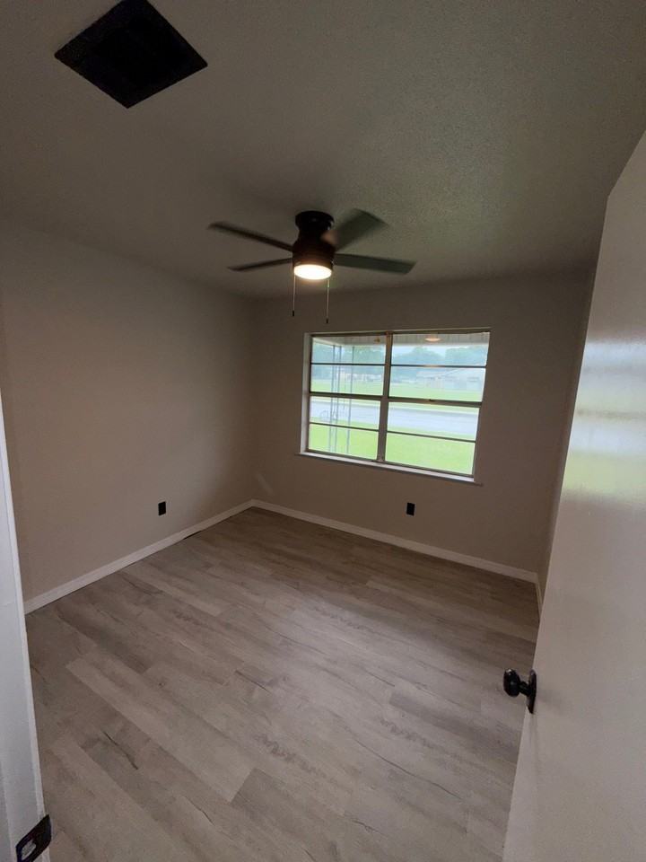 2706 Martin St - Photo 5 of 7