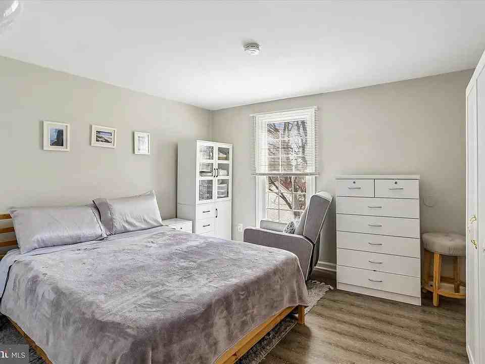 13036 Mill House Ct - Photo 6 of 19