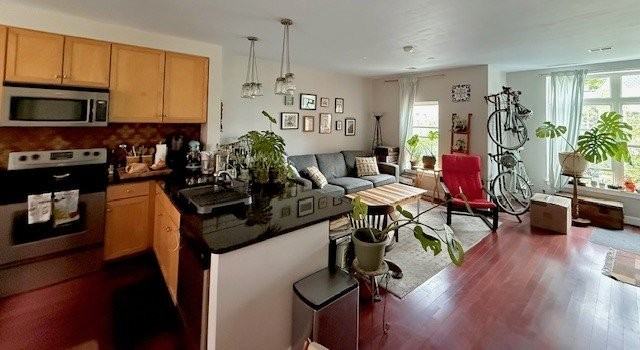 2020 Flagler Pl Nw - Photo 4 of 16