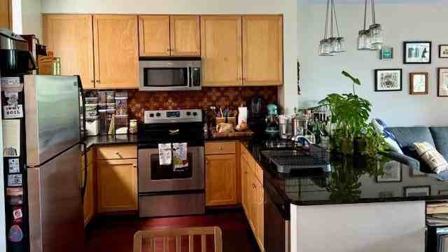 2020 Flagler Pl Nw - Photo 3 of 16
