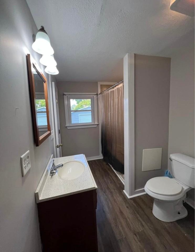 322 N Delaware Ave - Photo 5 of 11