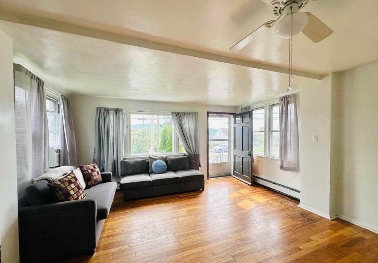 1201 Lehigh Ave #1 - Photo 4 of 4