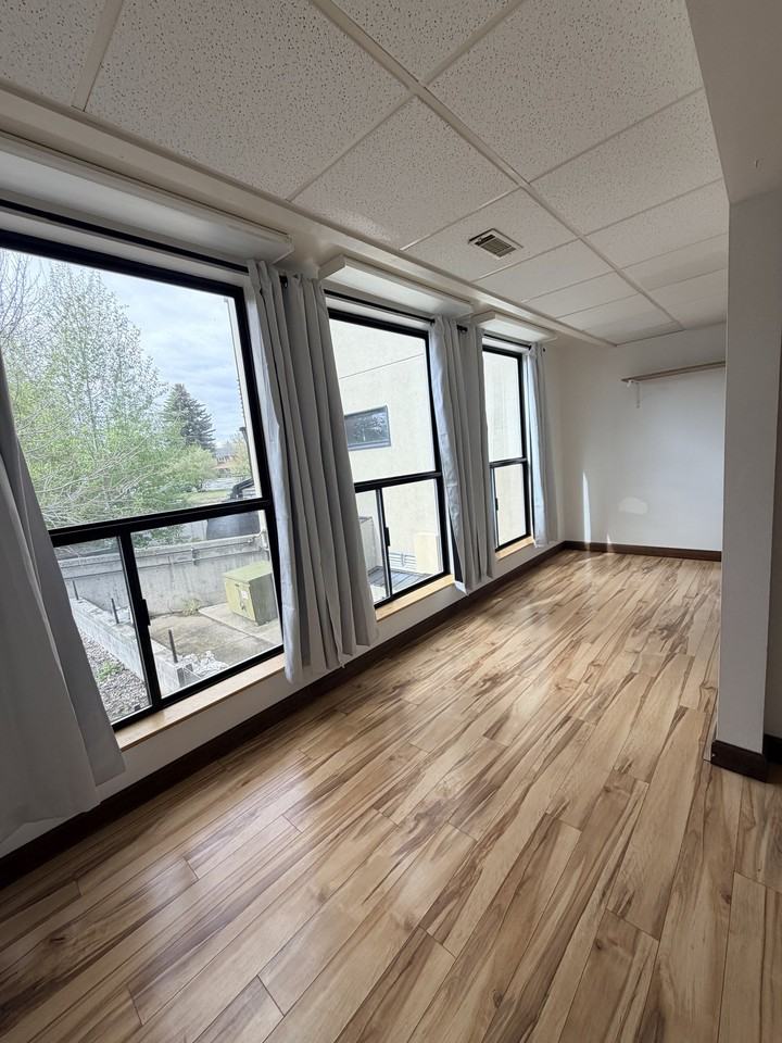1011 River Dr #205A - Photo 6 of 12