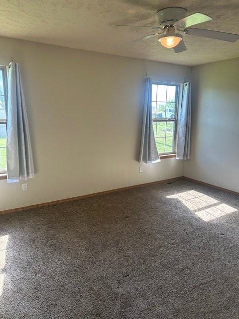 1090 N Northwood Ave - Photo 5 of 6