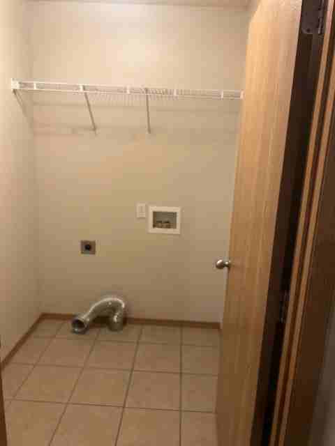 1090 N Northwood Ave - Photo 6 of 6