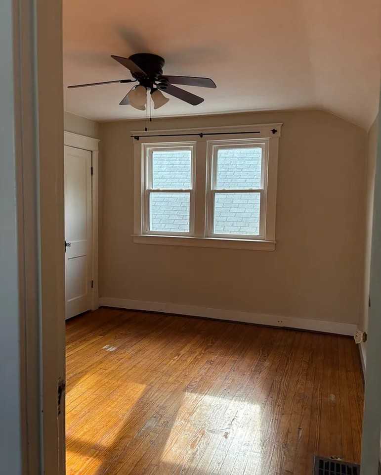 2903 Rowan St - Photo 7 of 13