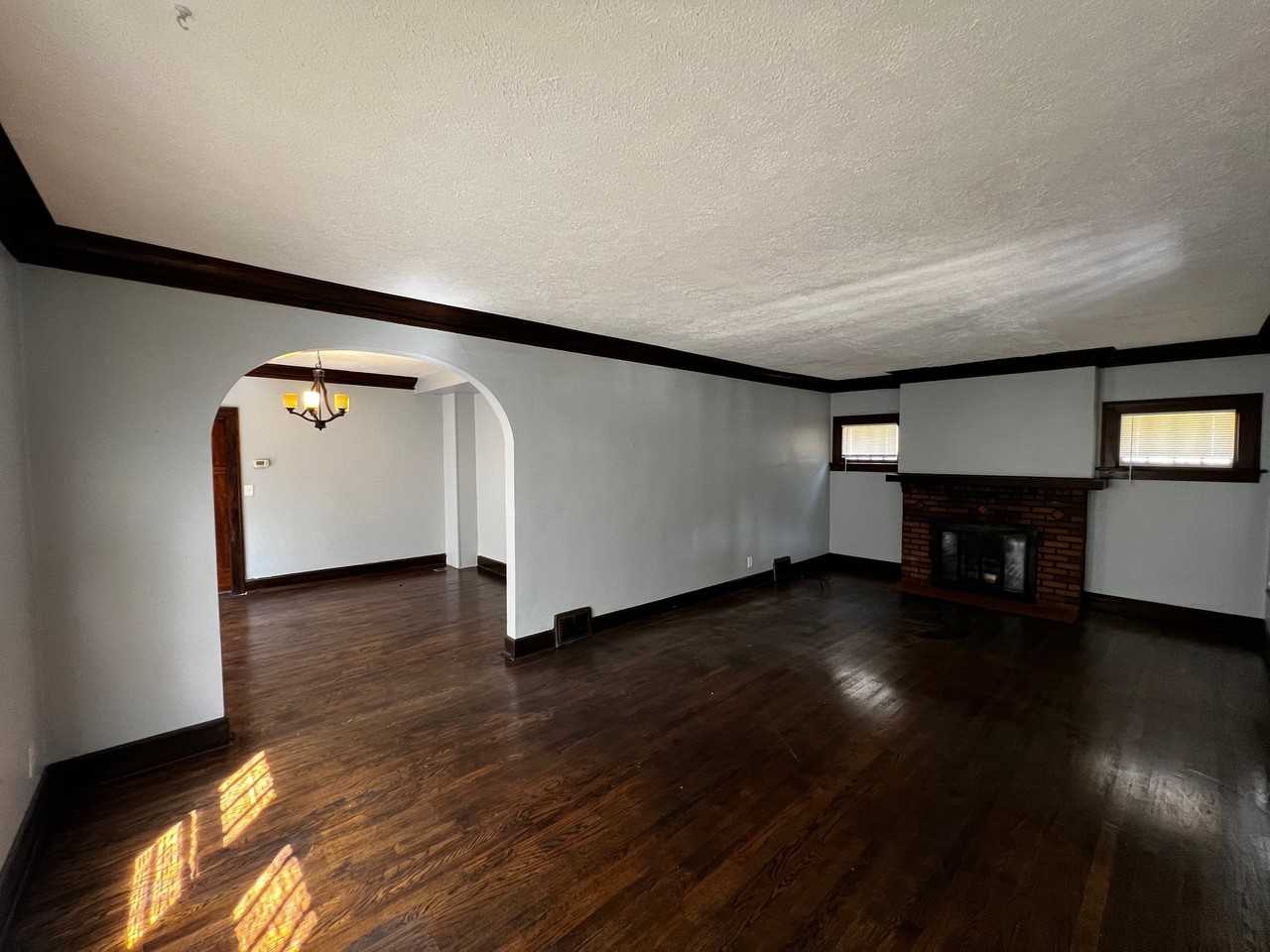 620 Paris Ave - Photo 5 of 18