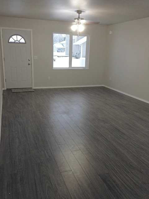 436 Rea Ave - Photo 6 of 10