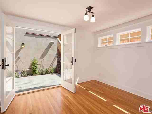 44 Dudley Ave - Photo 7 of 17
