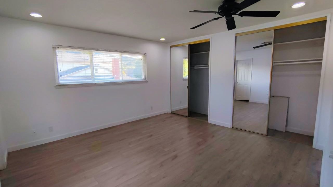 1930 Adrian St - Photo 2 of 18
