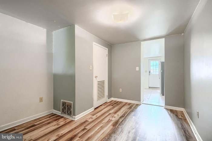 3506 Hickory Ave - Photo 5 of 17