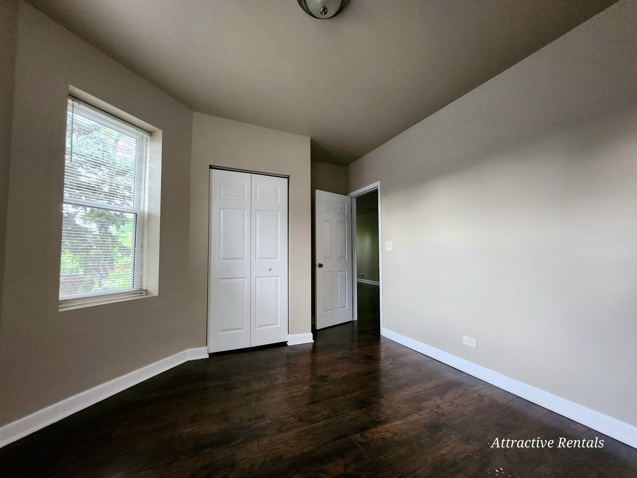 9825 S Loomis St #2 - Photo 6 of 10