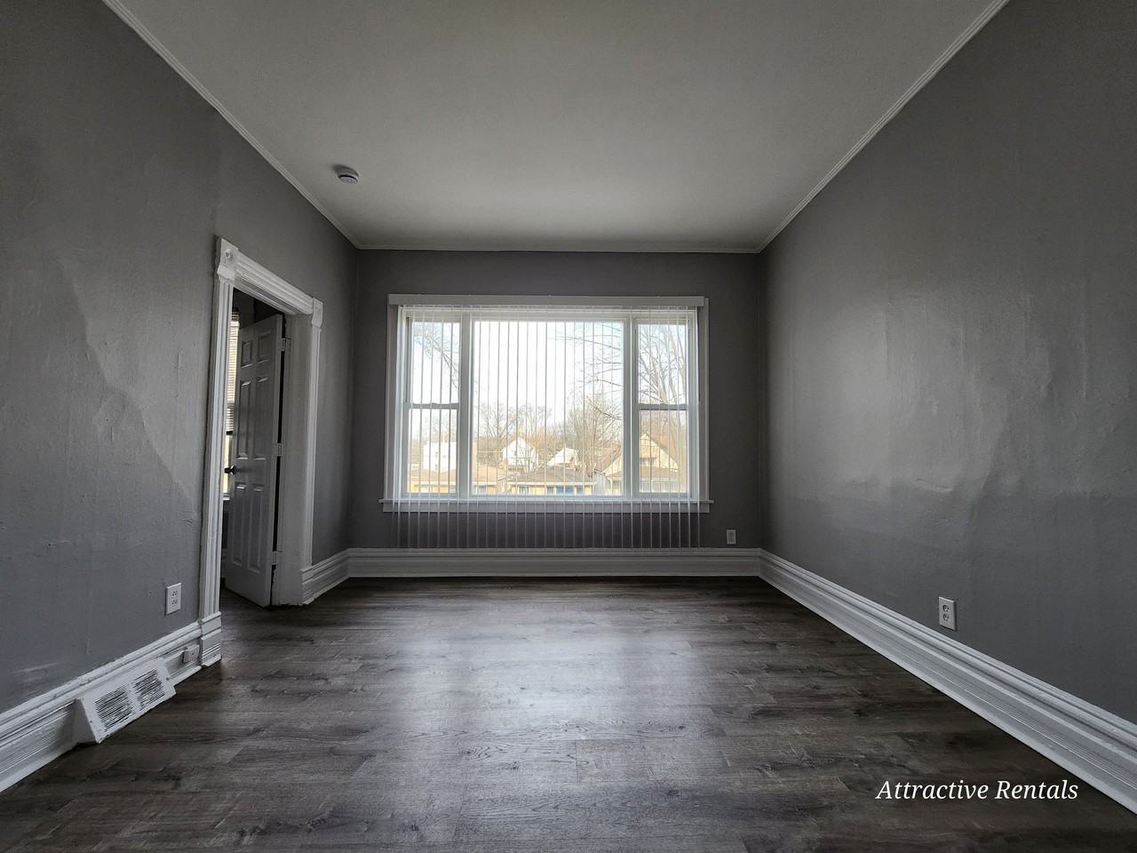 7636 S Drexel Ave #2 - Photo 2 of 15