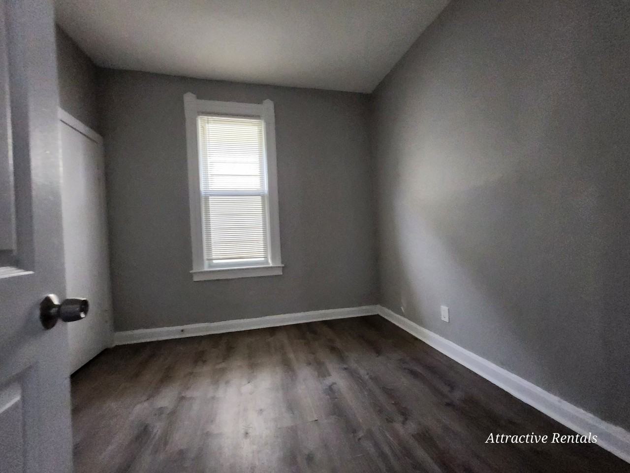 7636 S Drexel Ave #2 - Photo 7 of 15
