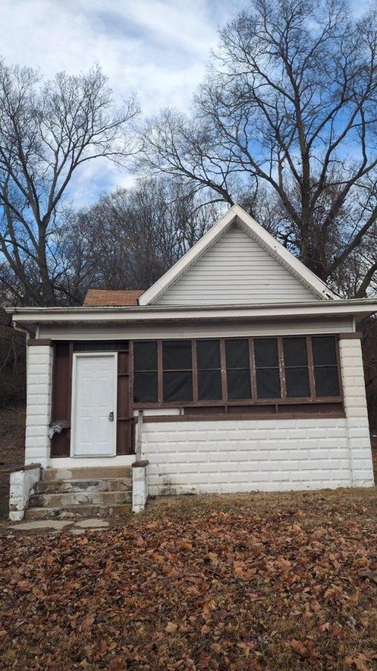 1117 Ne Glendale Ave - Photo 2 of 20