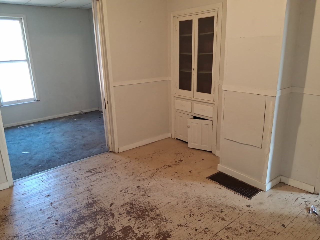 1117 Ne Glendale Ave - Photo 7 of 20