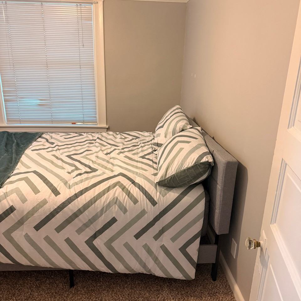 2612 Q St #2612 - Photo 2 of 10