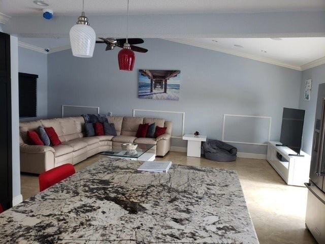 801 Nw 49th Way - Photo 6 of 8
