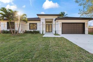 621 Nw 42nd Ave - Photo 1 of 1