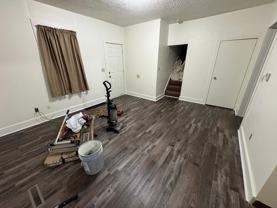 861 Vine St - Photo 1 of 1