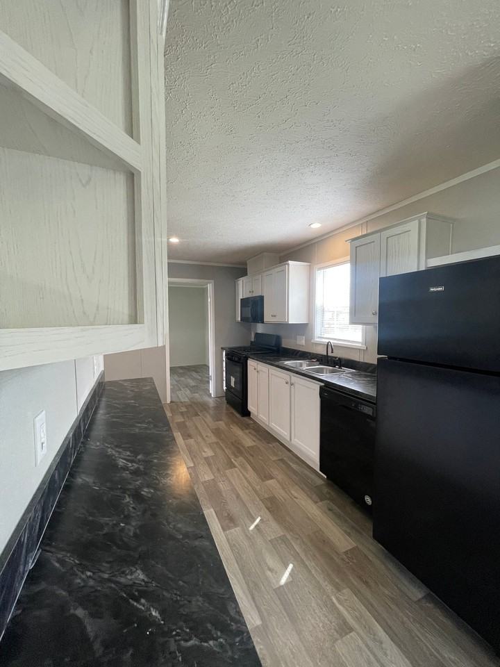 178 Laurel Leah - Photo 2 of 9